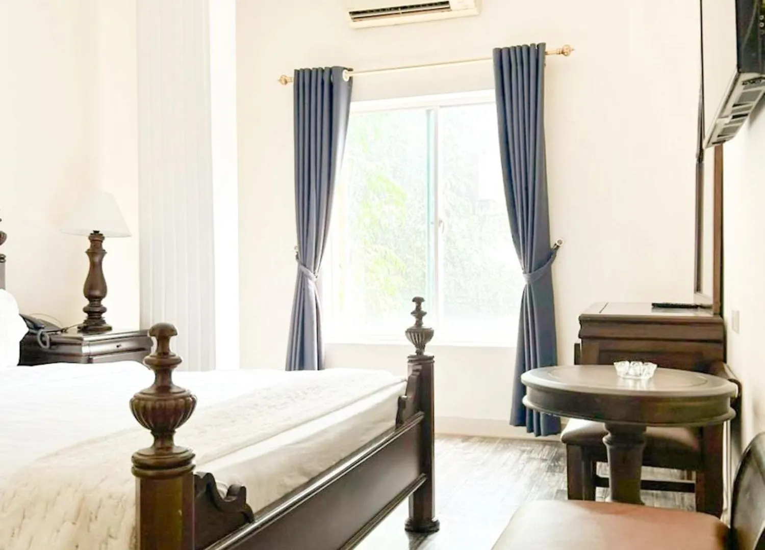 Hoang Le Hotel Ho Chi Minh City