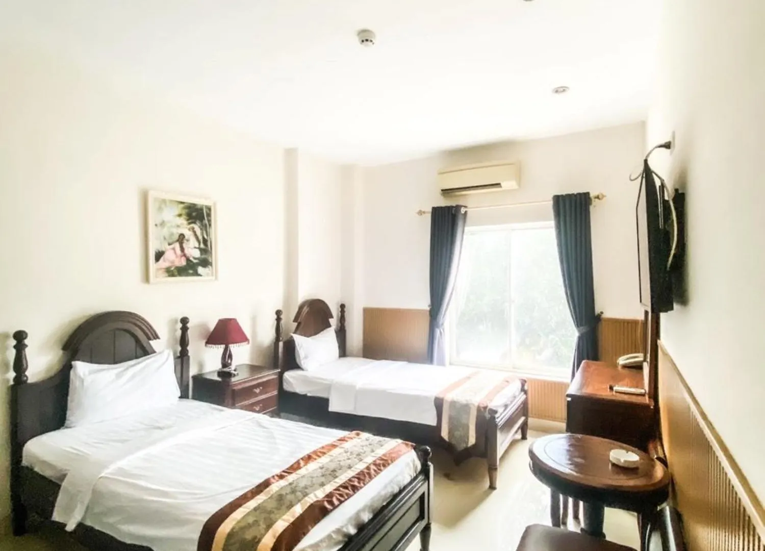 Hoang Le Hotel Ho Chi Minh City