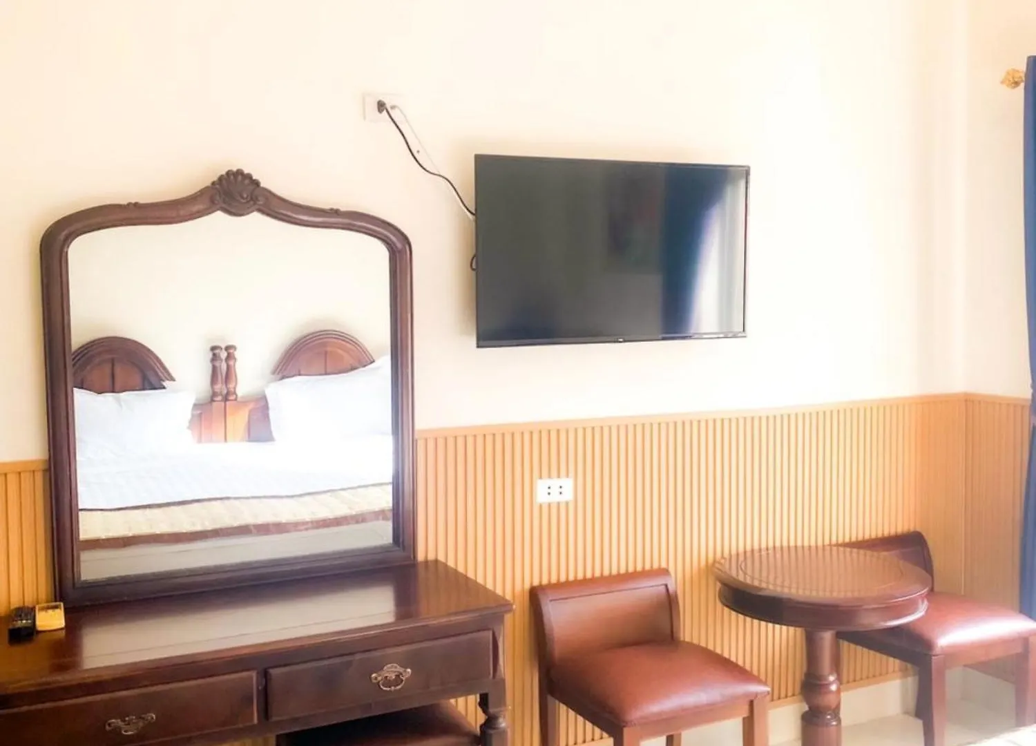 Hoang Le Hotel Ho Chi Minh City