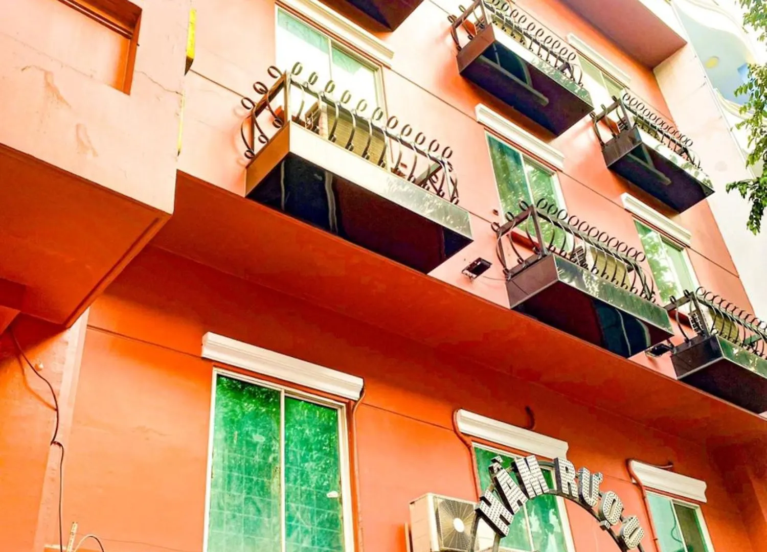 Hoang Le Hotel Ho Chi Minh City