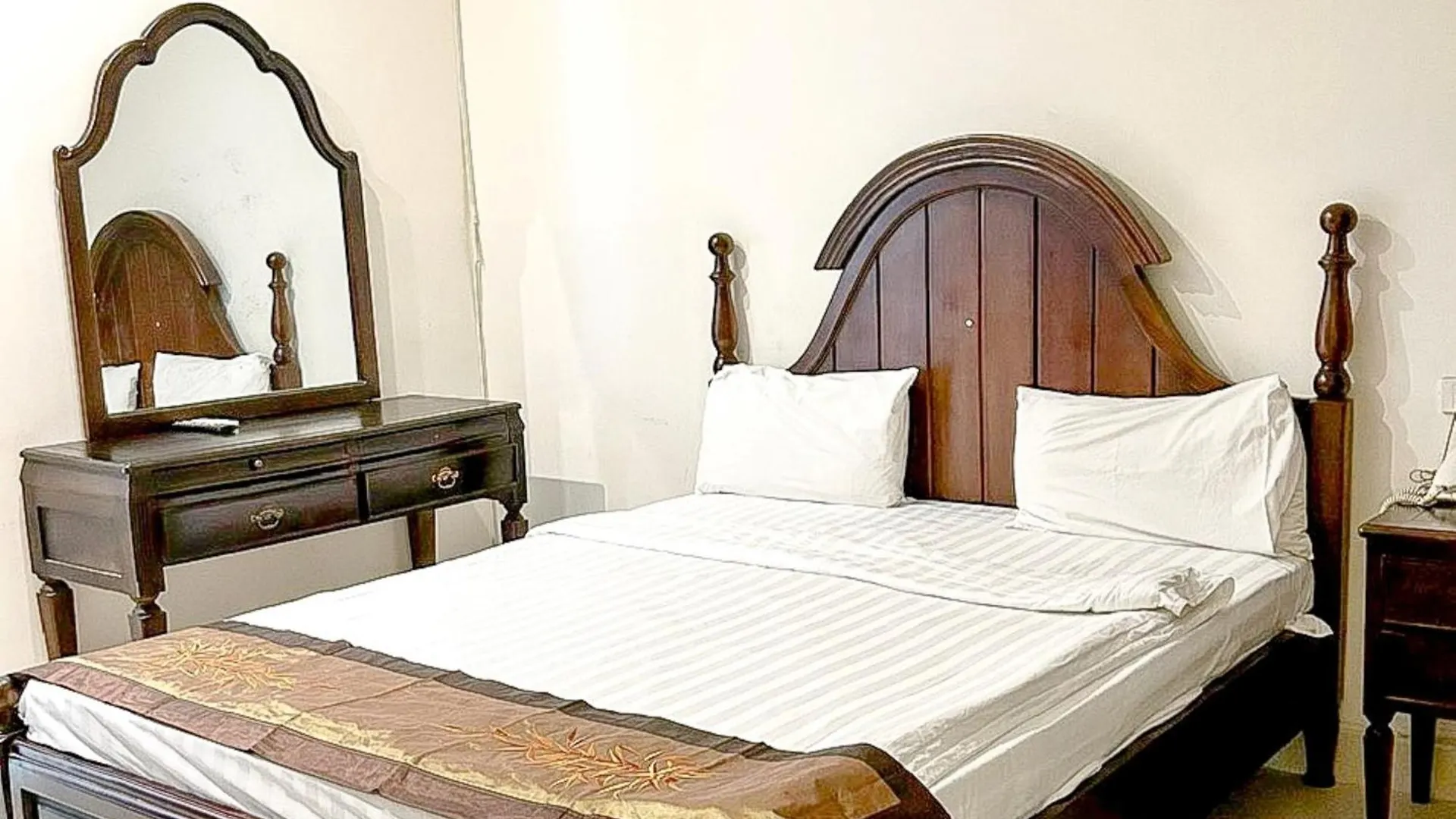 Hoang Le Hotel Ho Chi Minh City